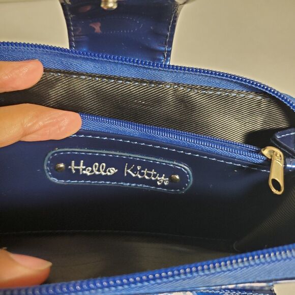 Hello Kitty 2011 Embossed Blue Wallet Clutch Purse –Metallic Patent Faux Leather - Picture 13 of 16